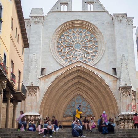 Apartamento Miracle Tarragona Esterno foto